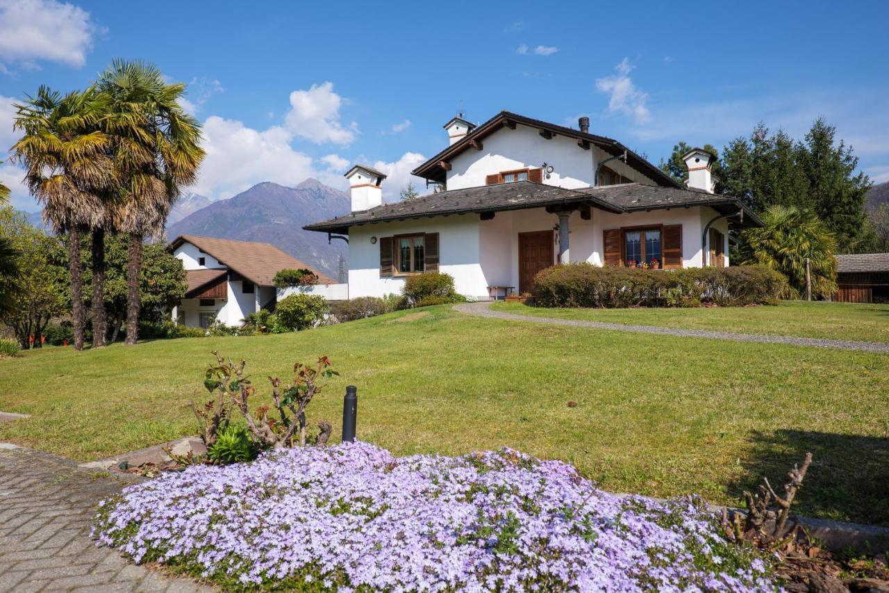 Villa Palma Colico Exterior photo